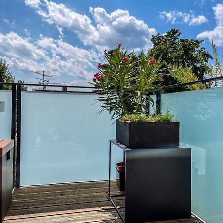 Zimmer - Modernes Apartment Mit 45 Qm. Straubing Exterior photo